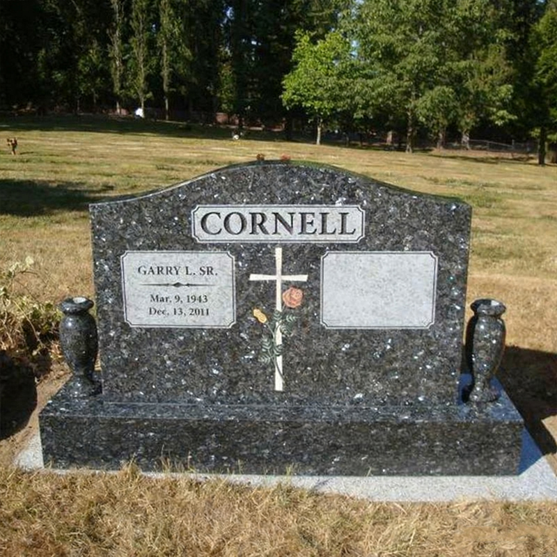 Kors Rose-mønster Granit Companion Tombstone