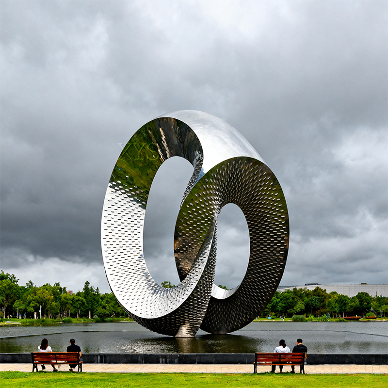 Mobius Loop Dual-Ring sammenflettet skulptur
