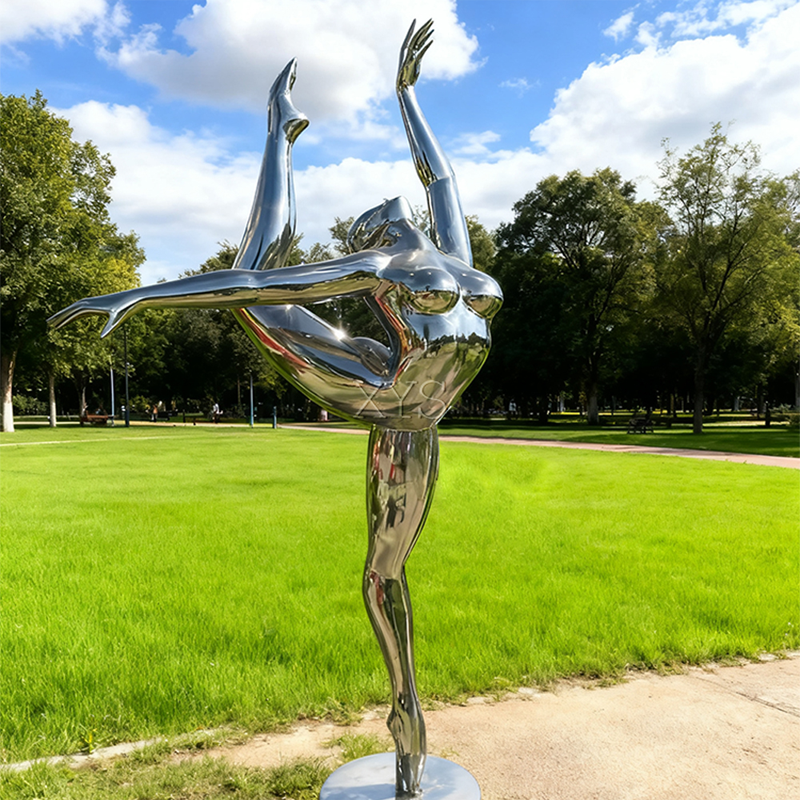 Grace in Motion Spejldanserskulptur